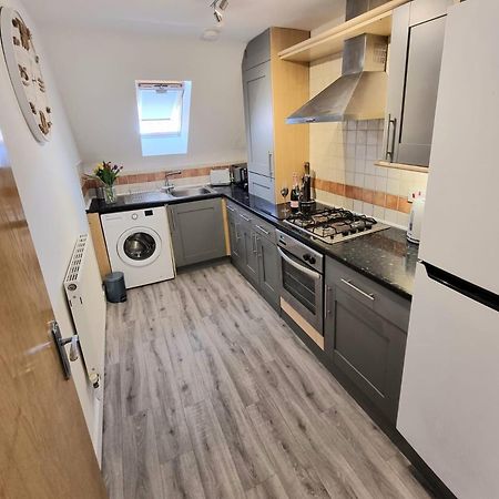 Centrally Located Boscombe Beach Apart With Parking ボーンマス エクステリア 写真