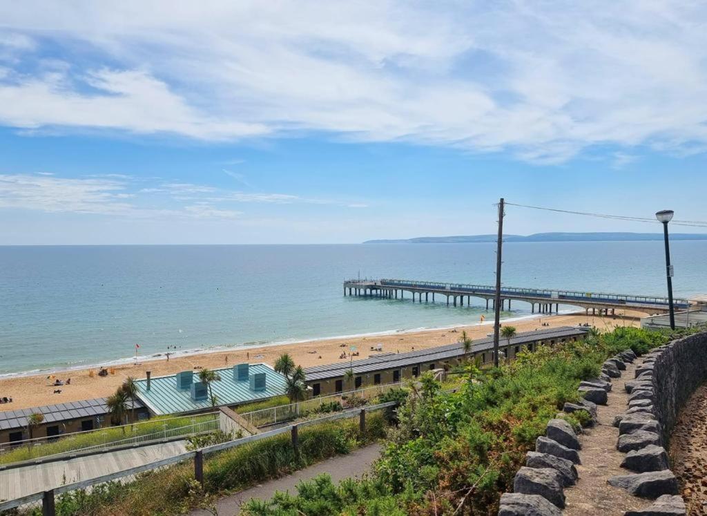 Centrally Located Boscombe Beach Apart With Parking ボーンマス エクステリア 写真